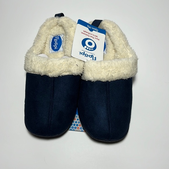 Flopping Navy Slippers - Picture 1 of 5